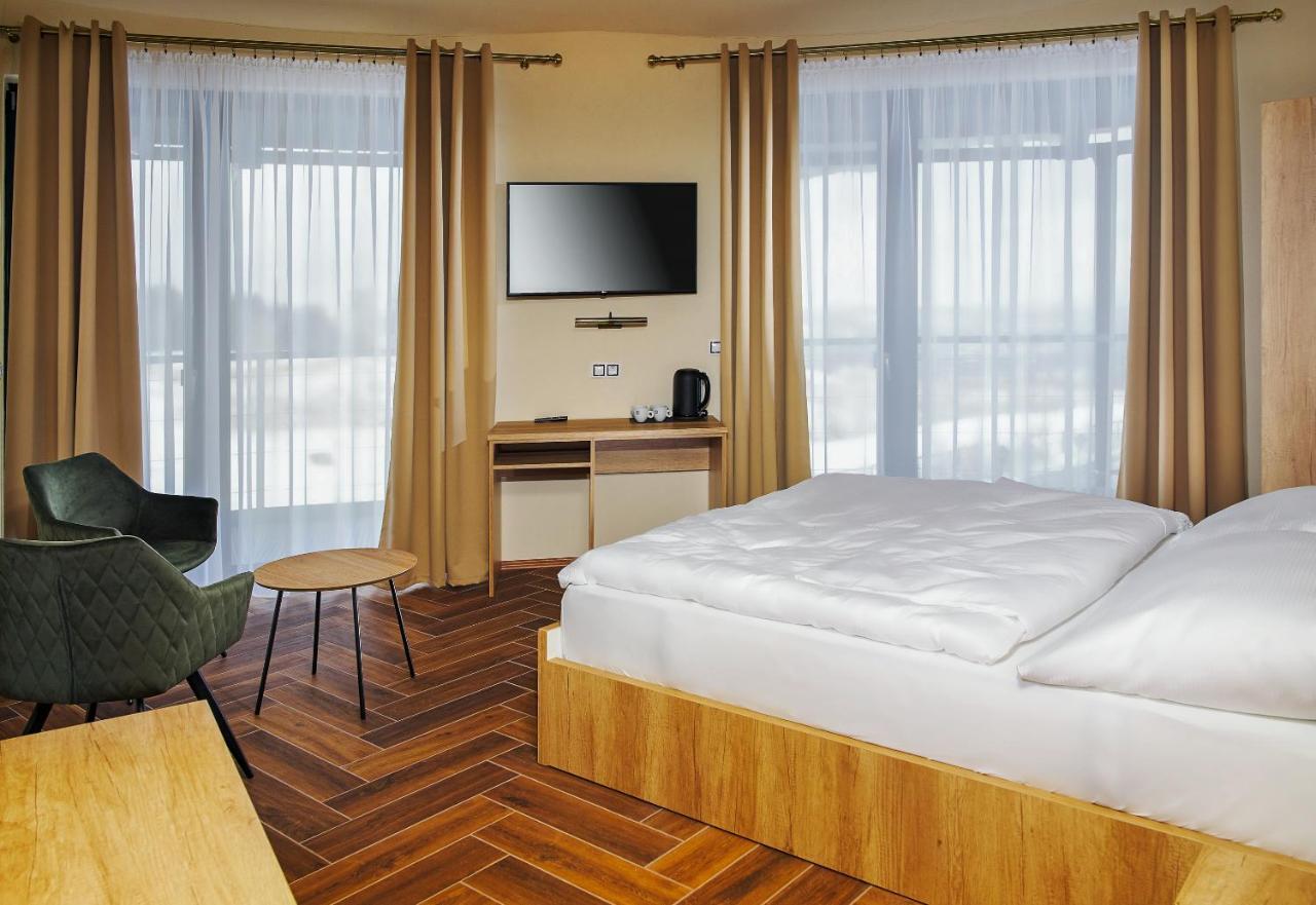 Hotel Dymnik รุมบวร์ก ภายนอก รูปภาพ